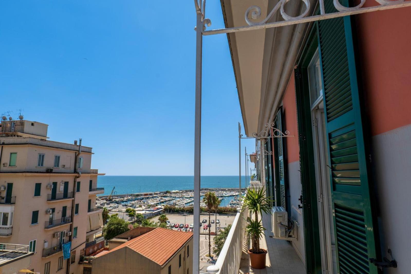 סלרנו Palazzo Galeoni Luxury Suites מראה חיצוני תמונה