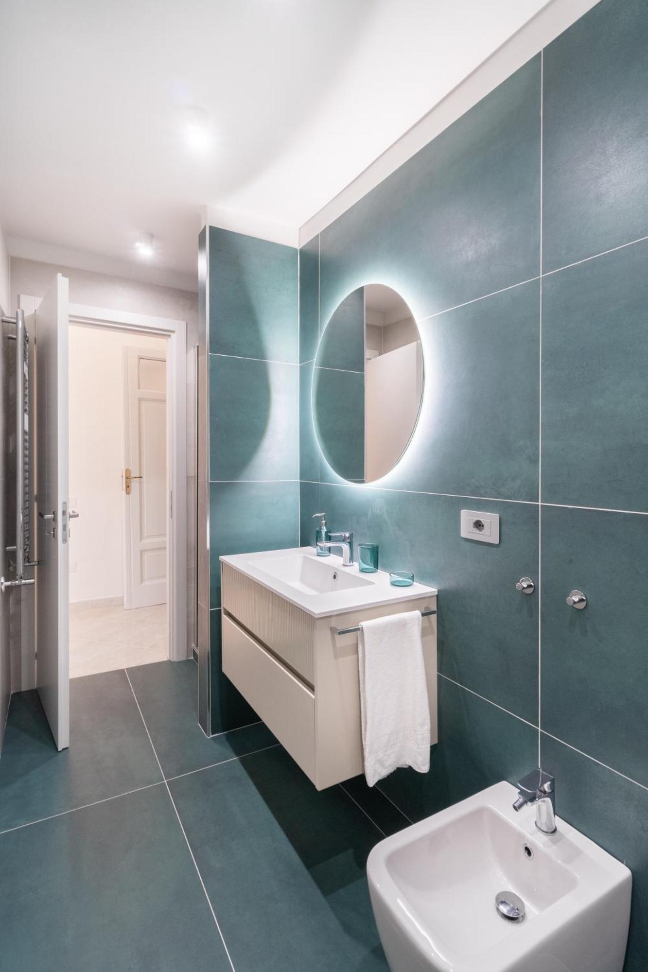 סלרנו Palazzo Galeoni Luxury Suites מראה חיצוני תמונה